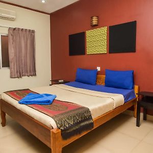 Standard Zimmer mit Kingsize-Bett